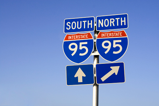 Interstate 95 sign with a blue sky in the background